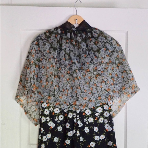 Vintage Floor-Length Dress with Cape - M/L - Picture 7 of 9